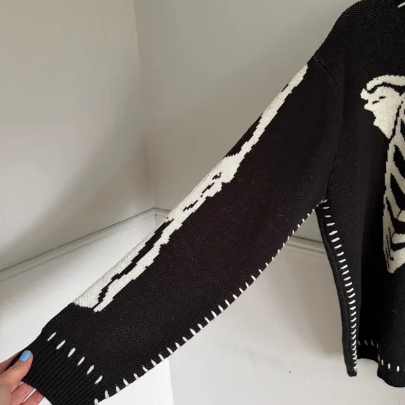 EARTHBOUND TRADING CO. > Skeleton Sweater - Picture 6 of 6